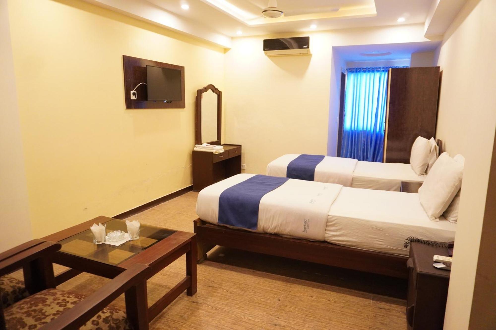 לאהור National Hotel מראה חיצוני תמונה