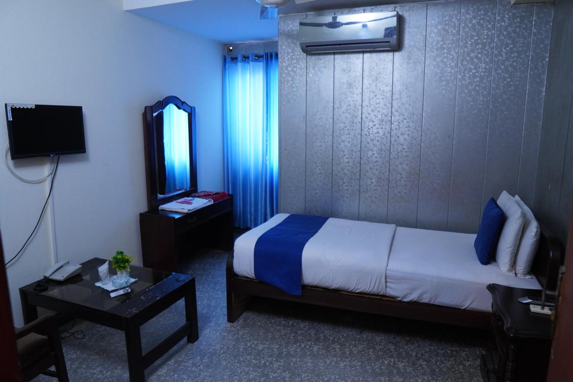 לאהור National Hotel מראה חיצוני תמונה